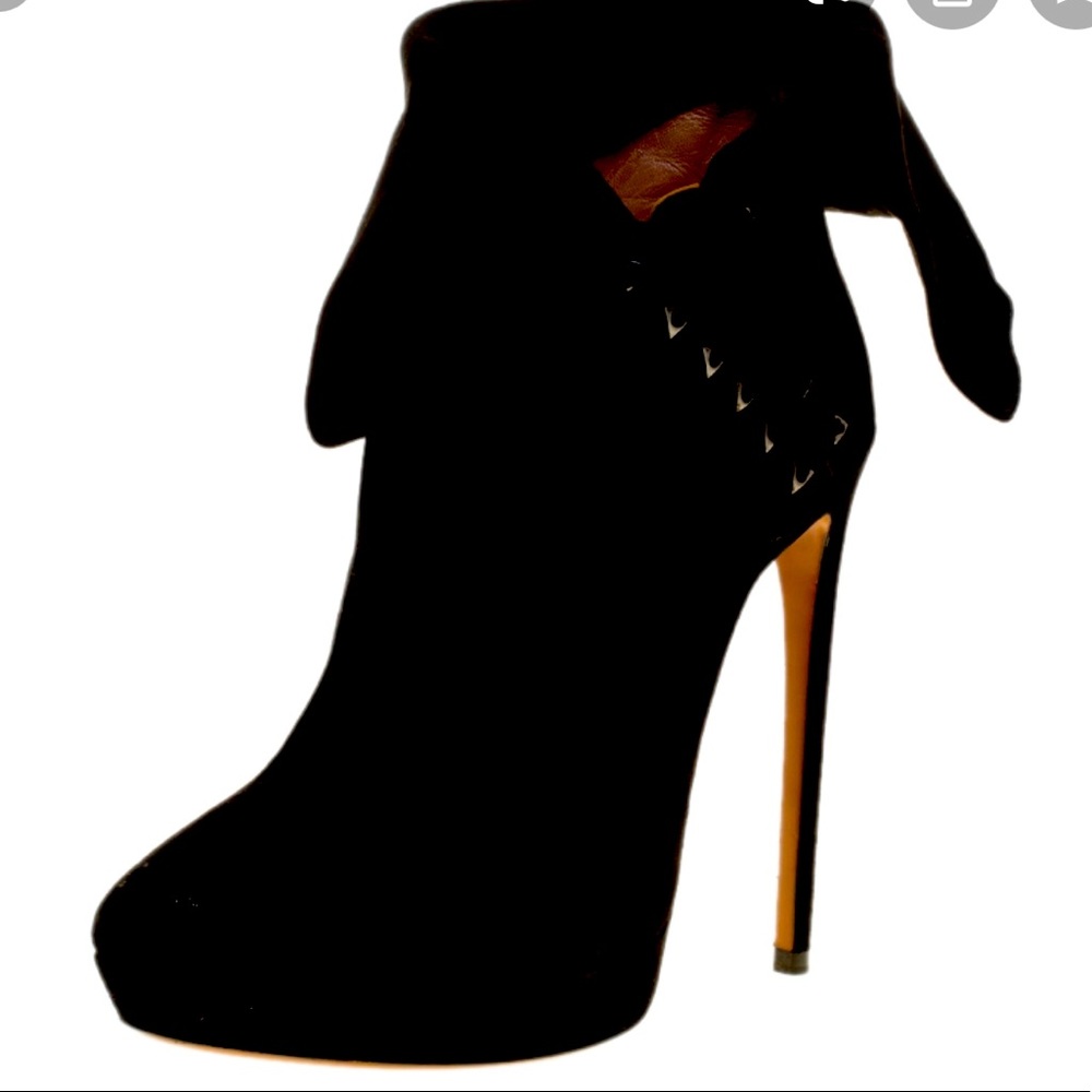Authentic Alaia Suede Lace Bootie! Never Been Worn
